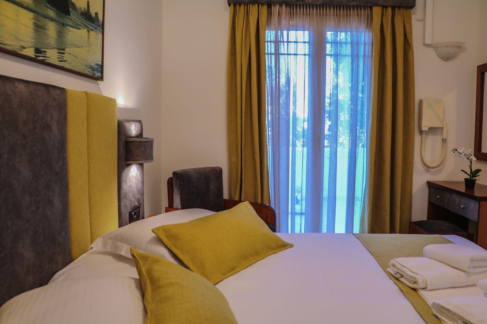 Hotel Dionysis Studios アダマス エクステリア 写真